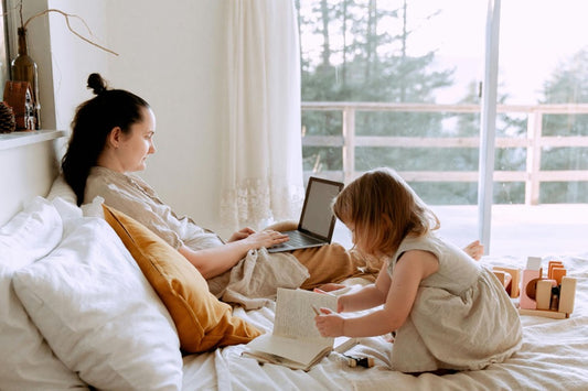 Online Income Streams for Moms Seeking Extra Household Earnings