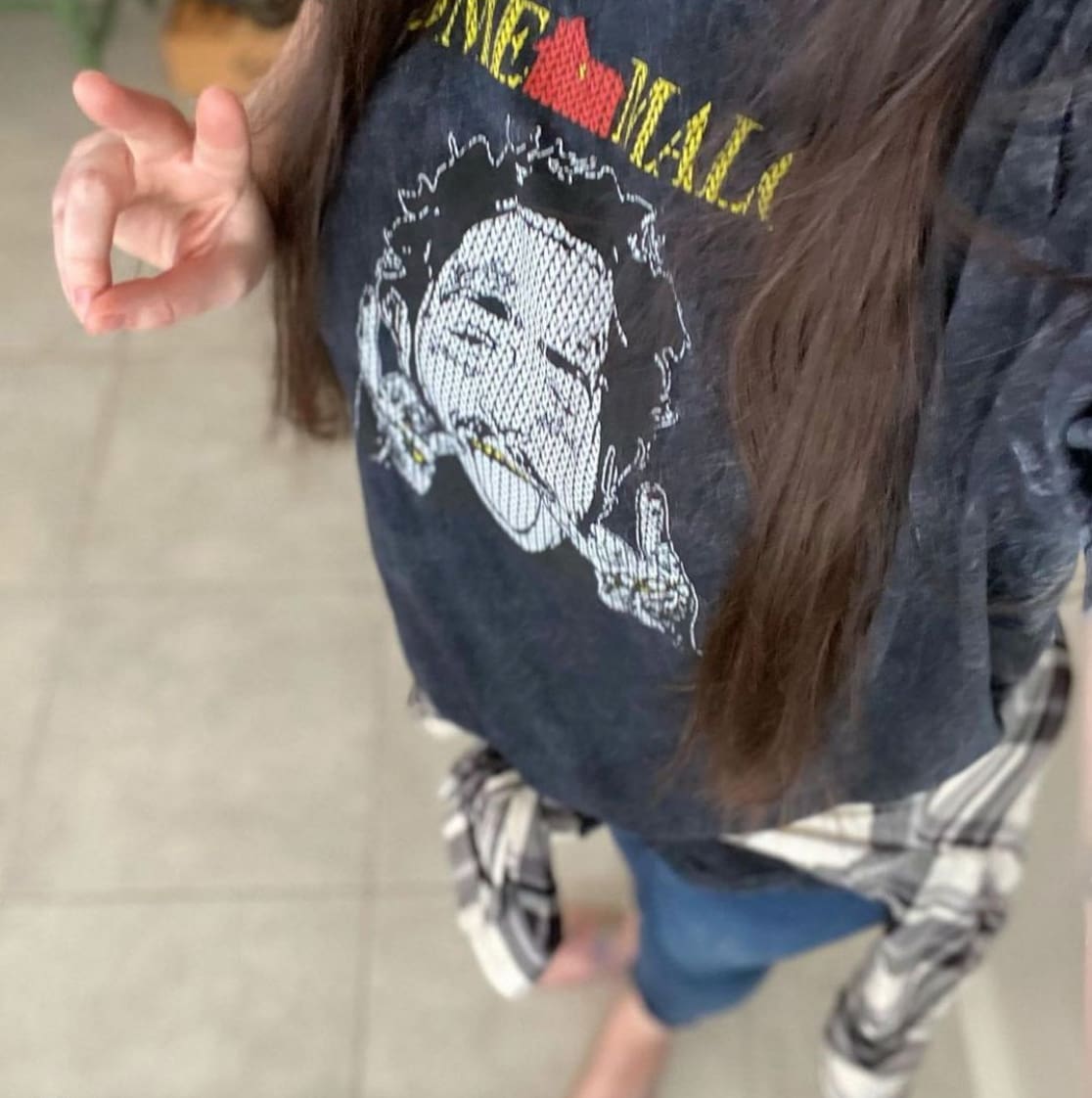 Home Malone T-Shirt active, christmas, holiday, home alone, Post One Messy Bun